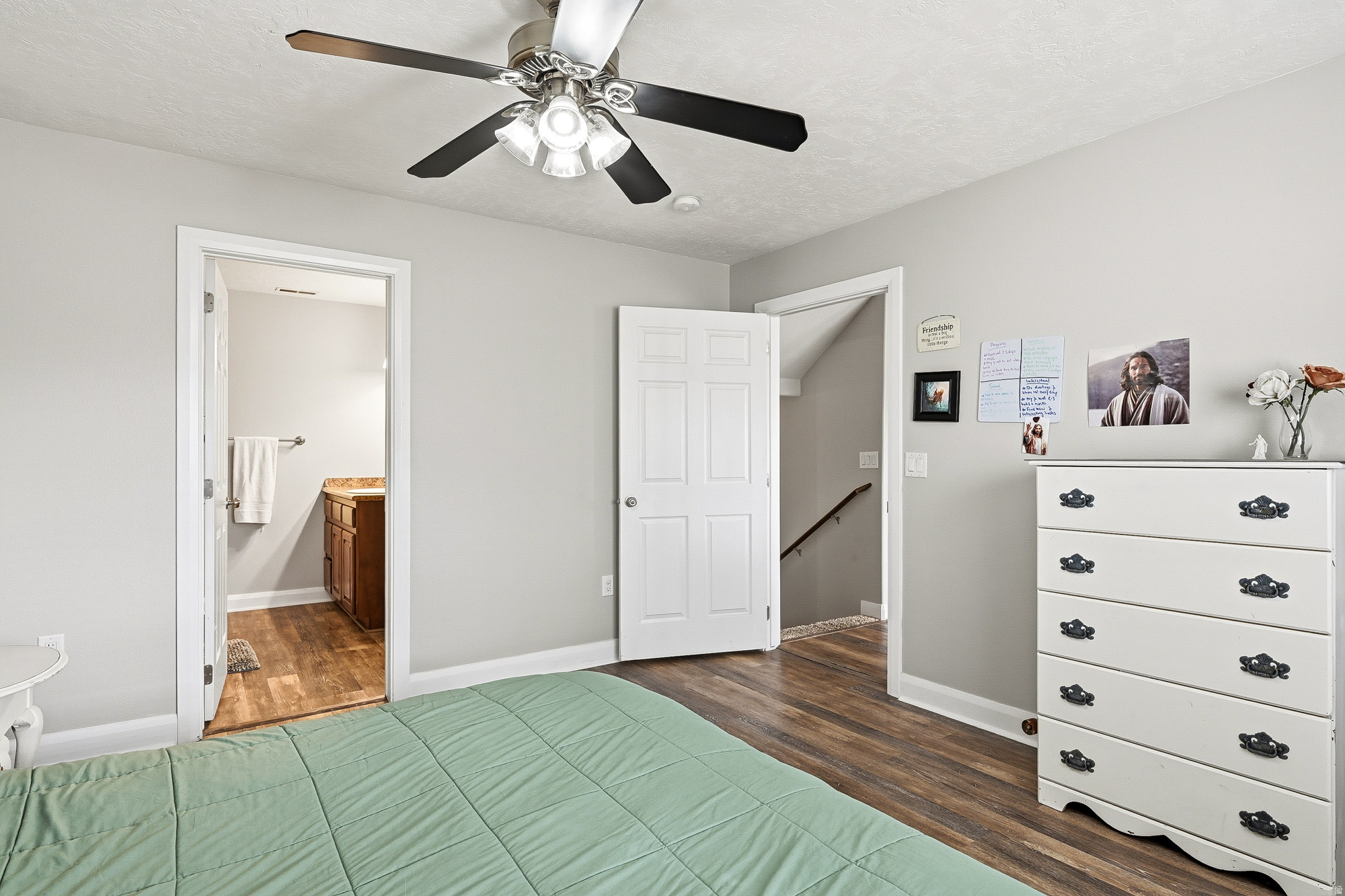 MID VALLEY ESTATES - Residential