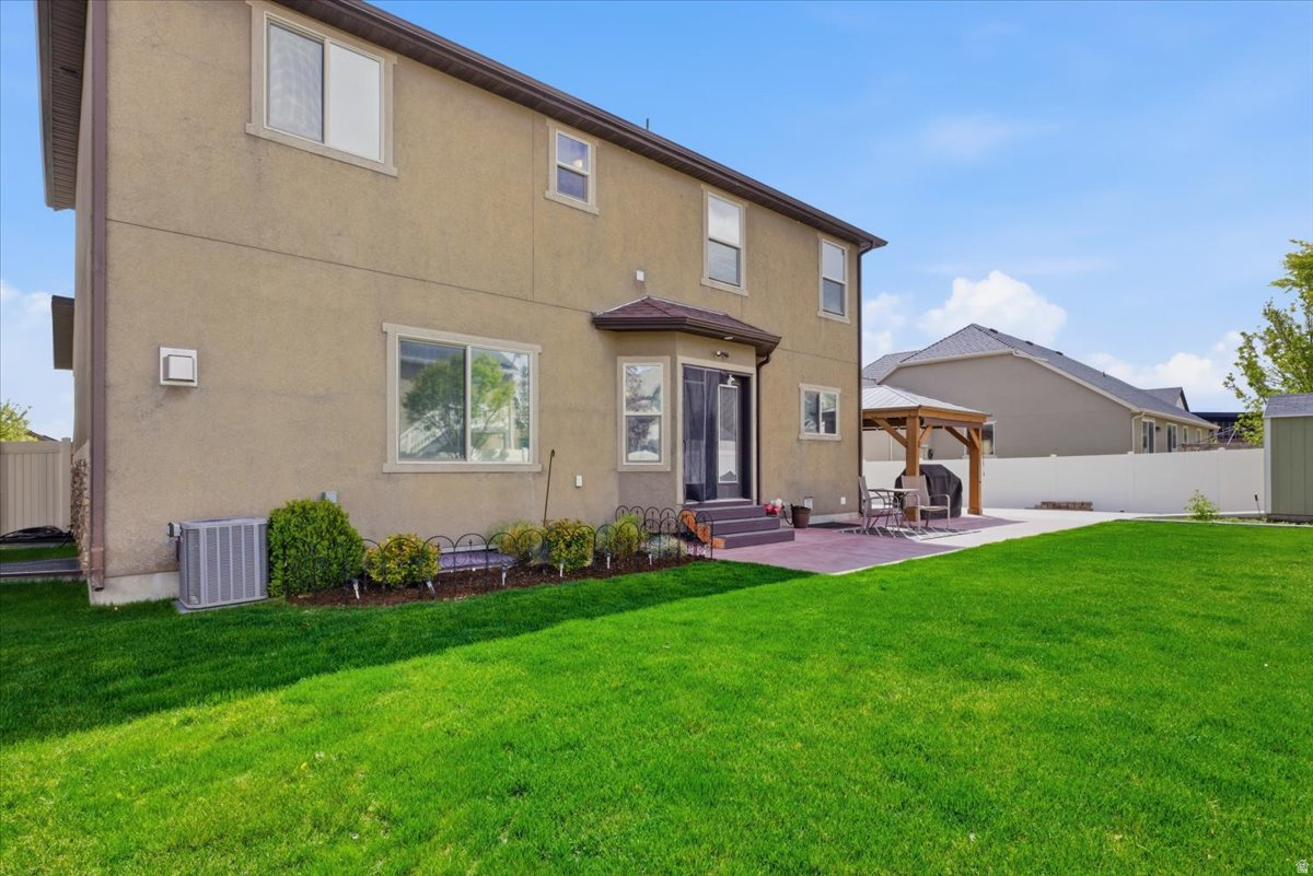 ECHO RIDGE - Residential