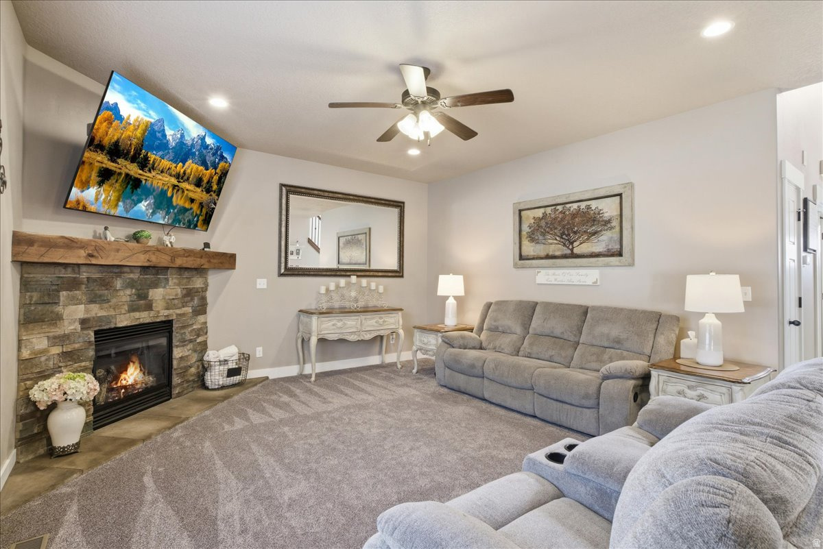 ECHO RIDGE - Residential