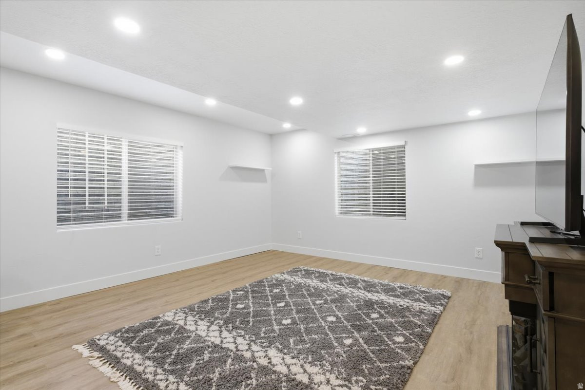 ECHO RIDGE - Residential