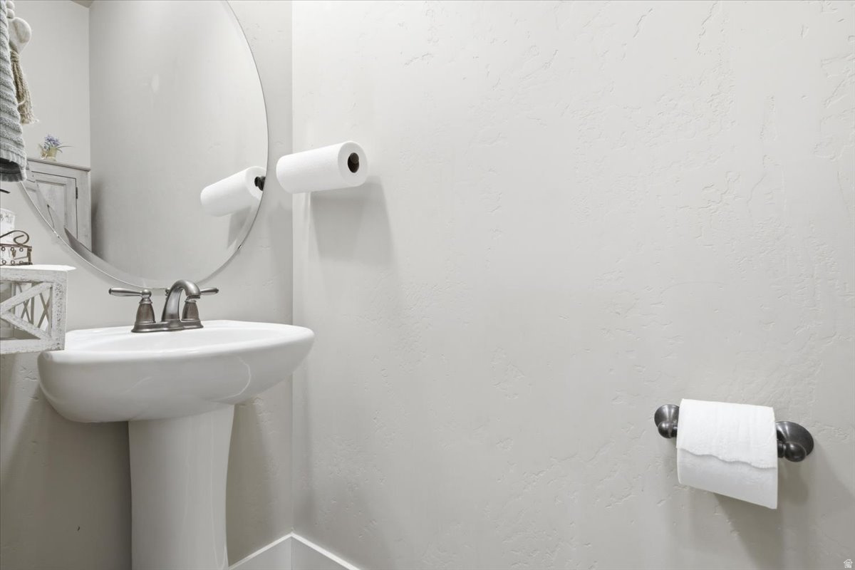 ECHO RIDGE - Residential