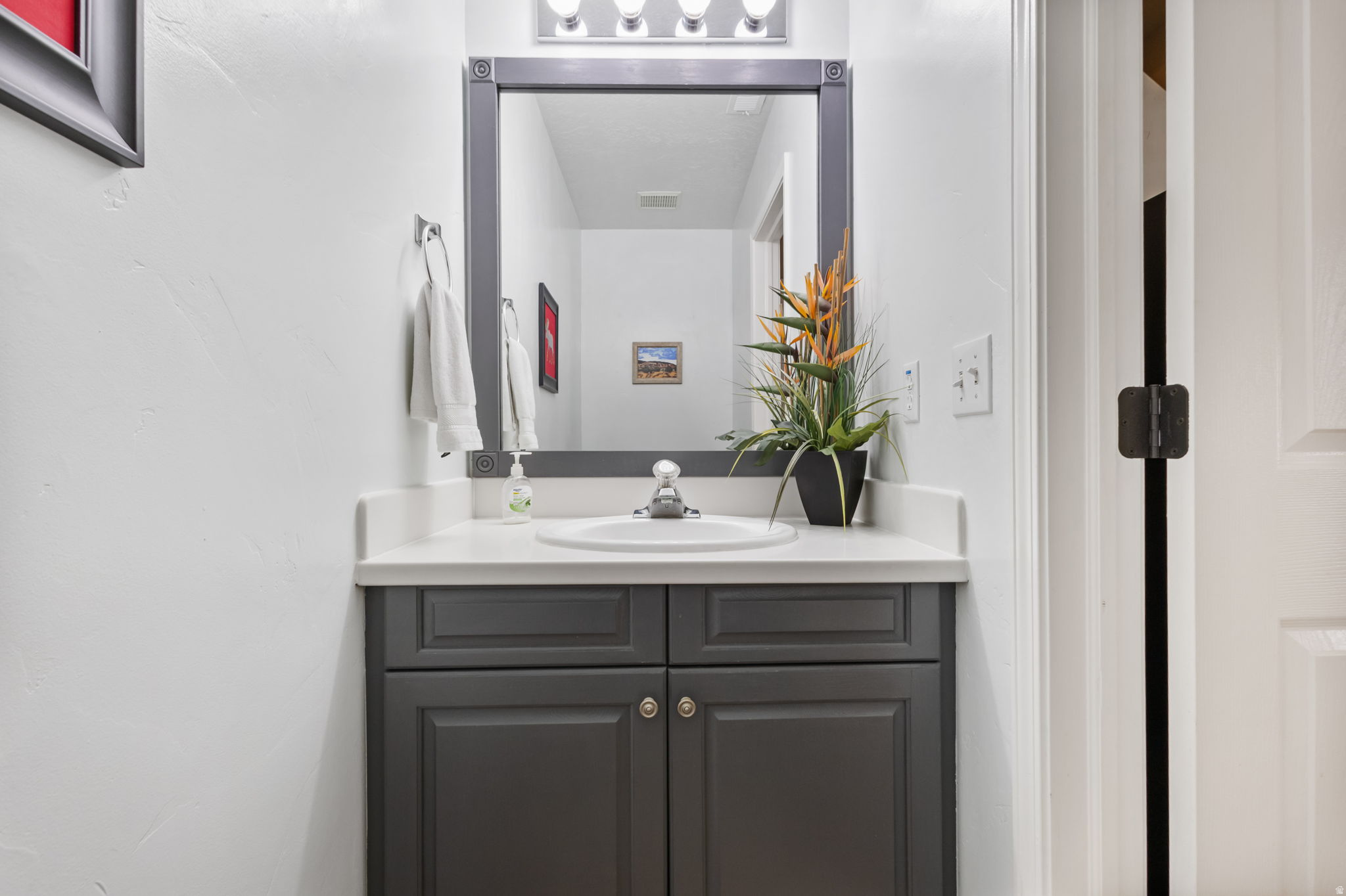 IVY SPRINGS CONDOMINIUMS PHASE 3 - Residential