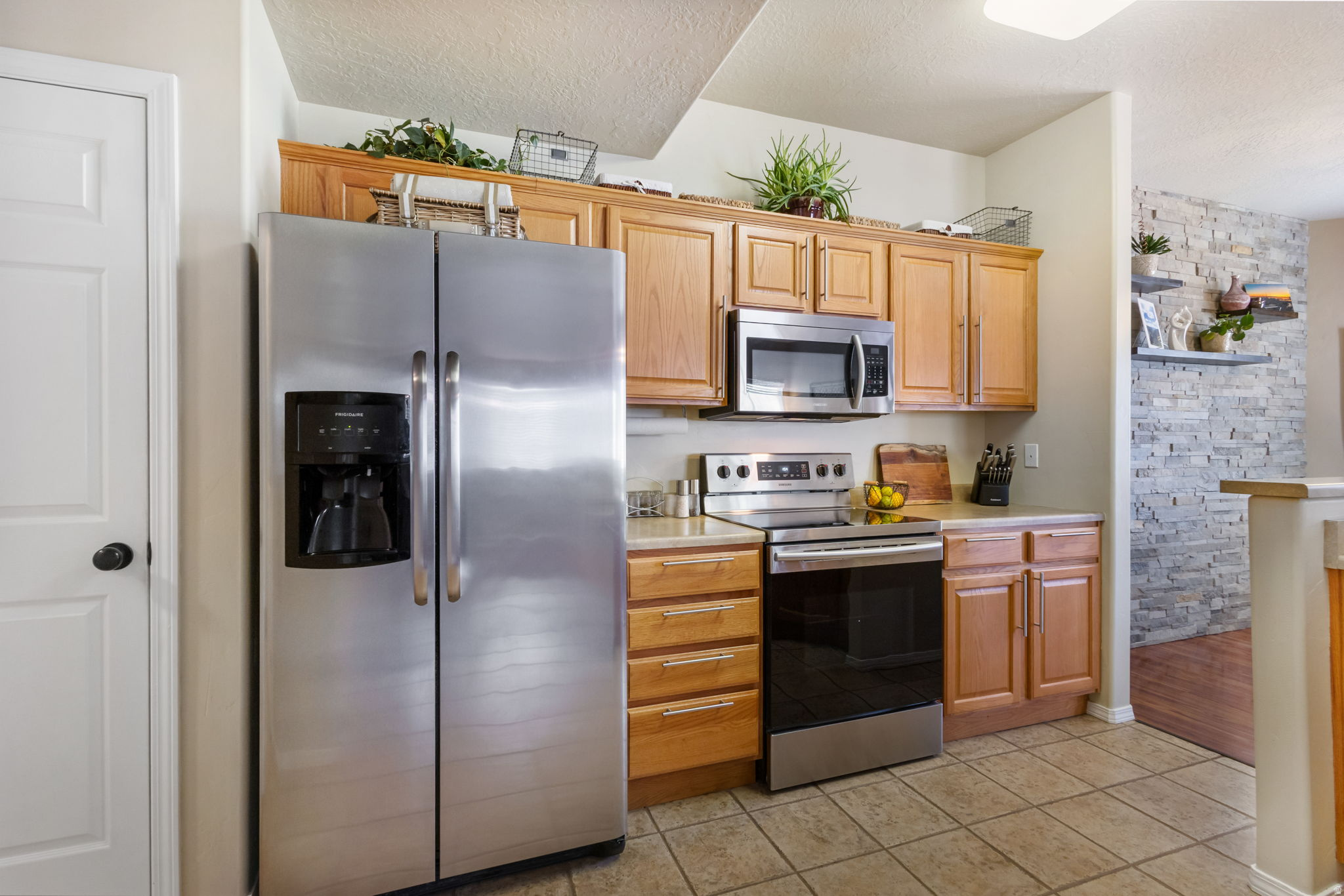 IVY SPRINGS CONDOMINIUMS PHASE 3 - Residential