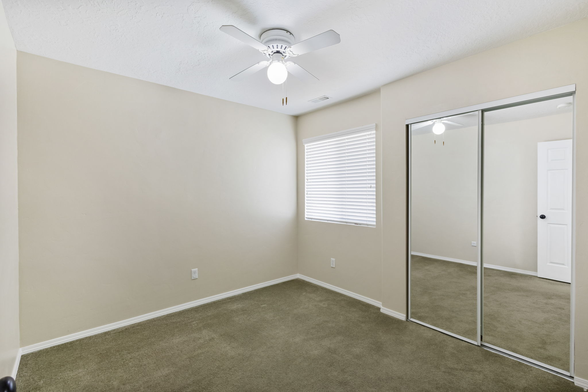 IVY SPRINGS CONDOMINIUMS PHASE 3 - Residential