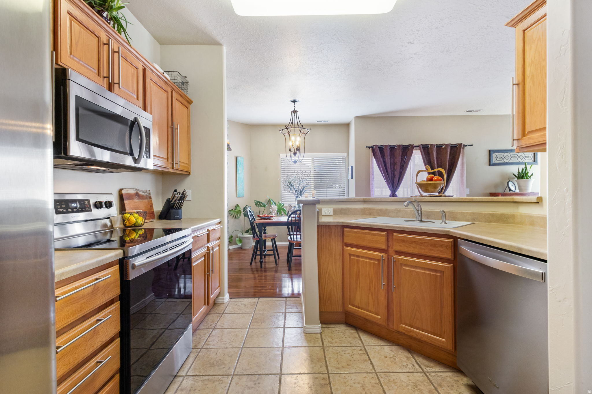 IVY SPRINGS CONDOMINIUMS PHASE 3 - Residential