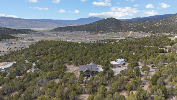 HIDEAWAY VALLEY - Residential