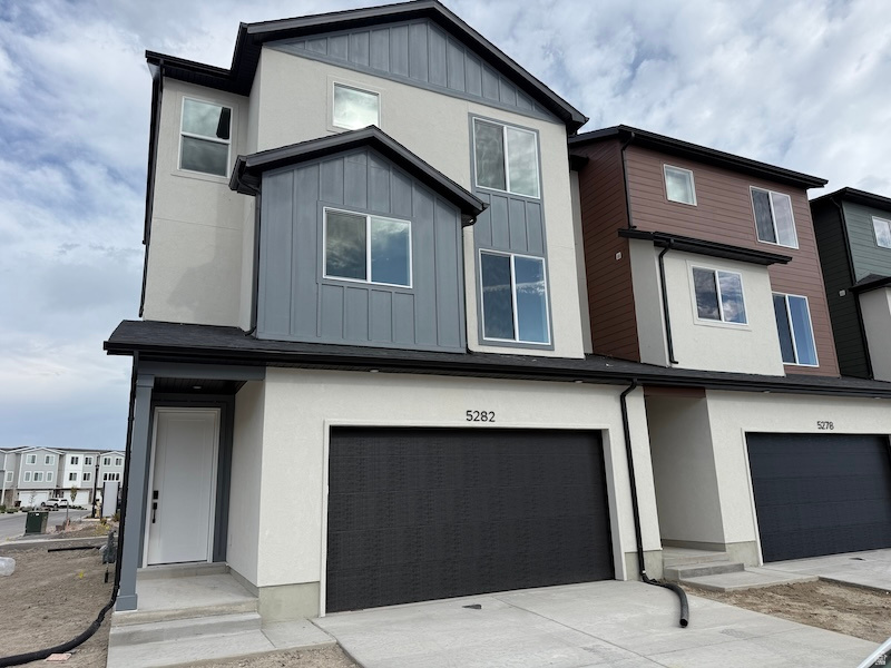 TOWNS AT BRYLEE FARMS - Residential
