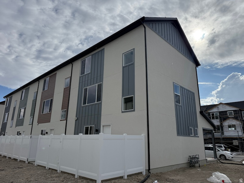 TOWNS AT BRYLEE FARMS - Residential