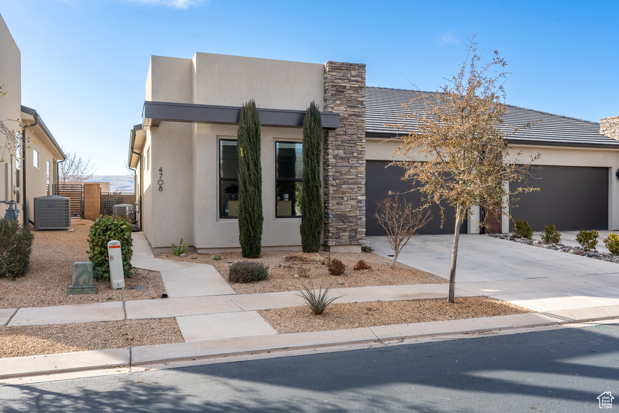 Welcome to ''The Martin'' in the Sun River Villas. With the Villas specific community center with a pool, courts, fitness center, and endless trails you are sure to live the Southern Utah dream. What separates this home from the others is the low back yard wall and excellent views. New hot tub, golf cart, and a few extras can be potentially included in the home sale as well. With no back yard neighbors and wonderful views this home is sure to impress. Contact listing agents(s) today for a private showing.