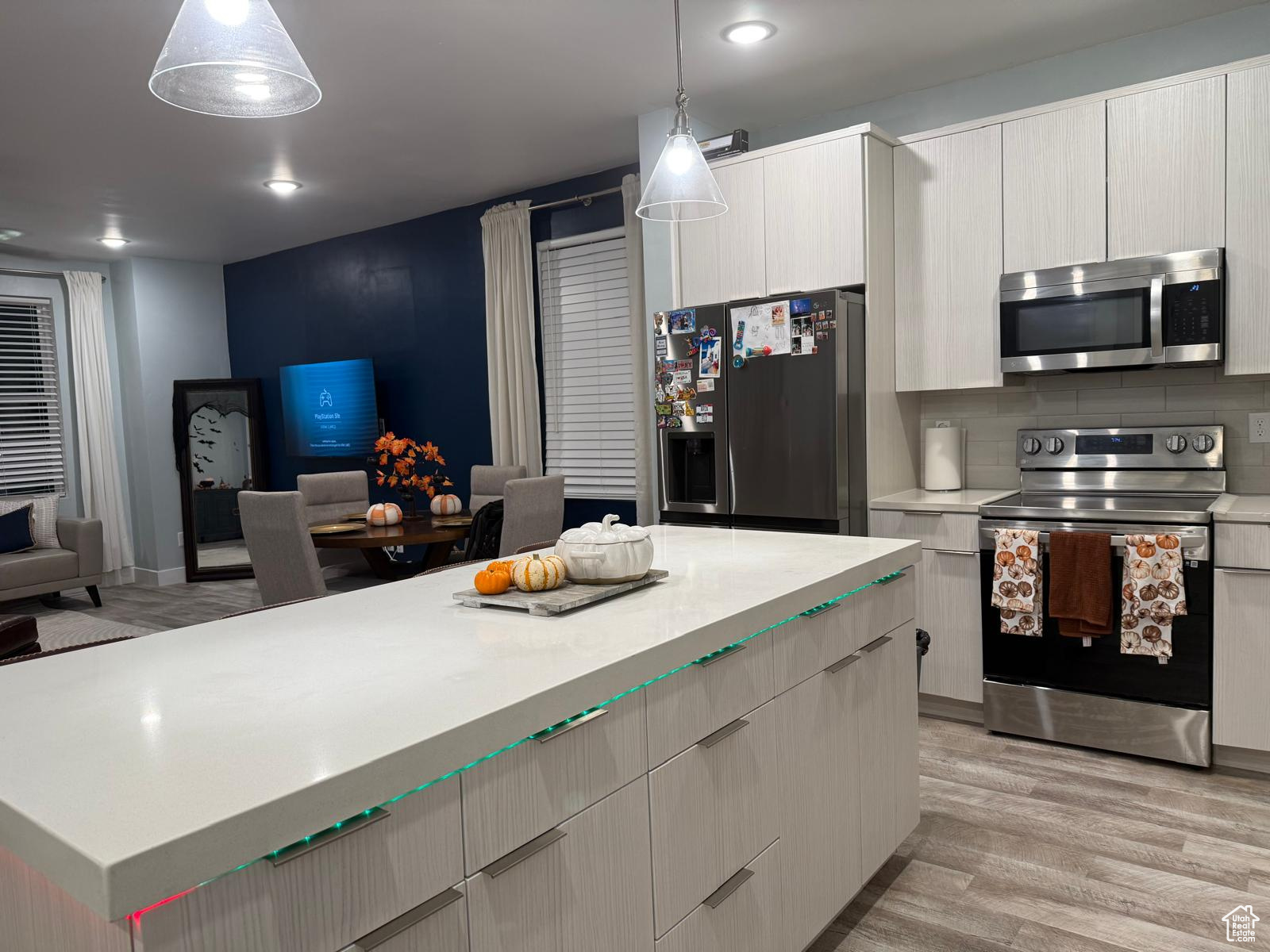 DAYBREAK VILLAGE 8 P - Residential