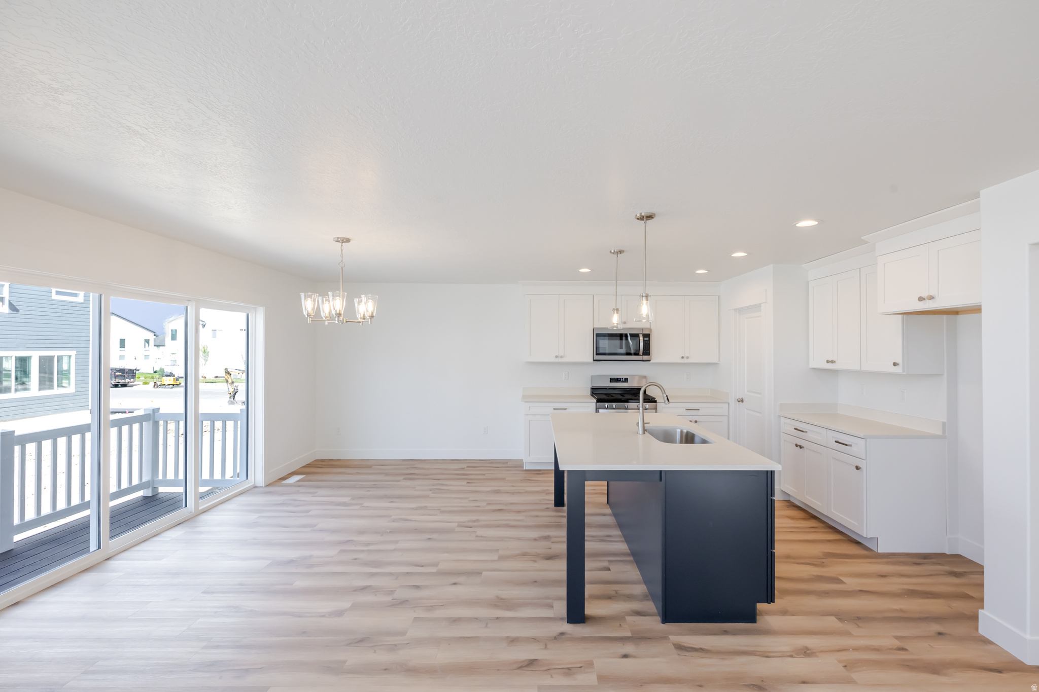 RIVER POINT - Residential