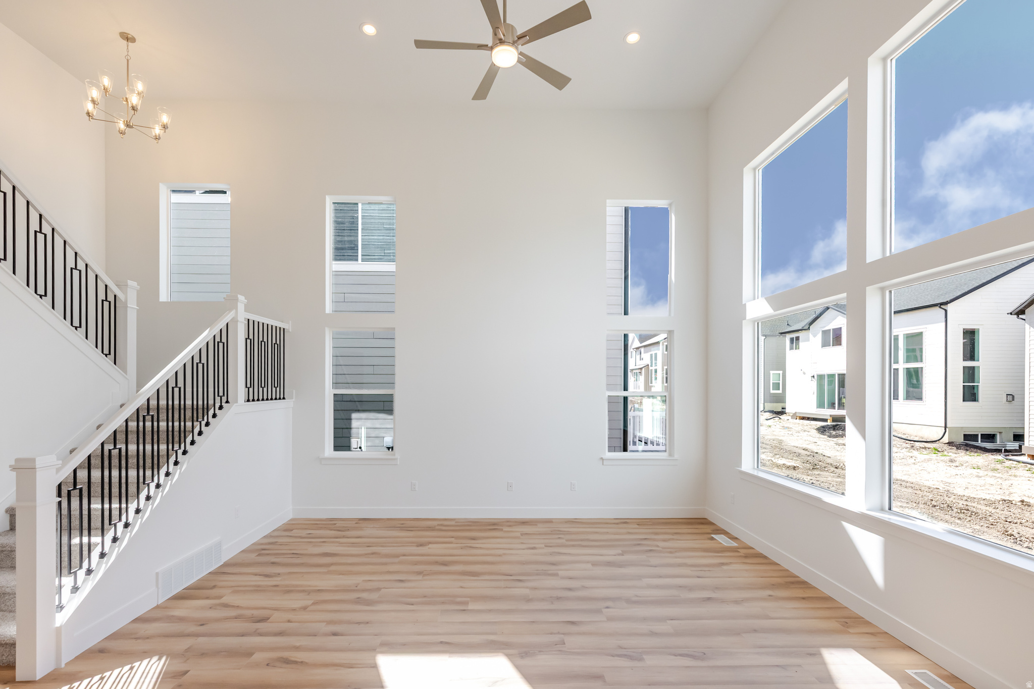 RIVER POINT - Residential