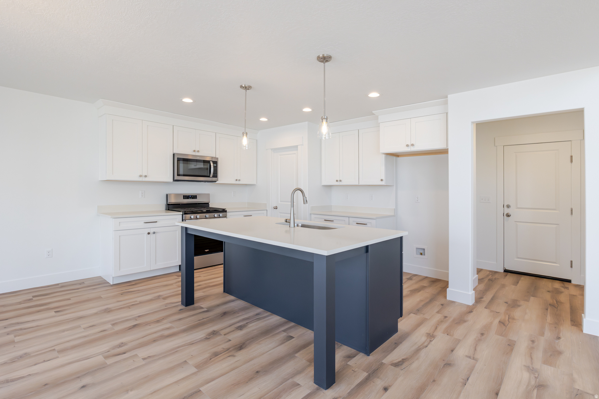 RIVER POINT - Residential