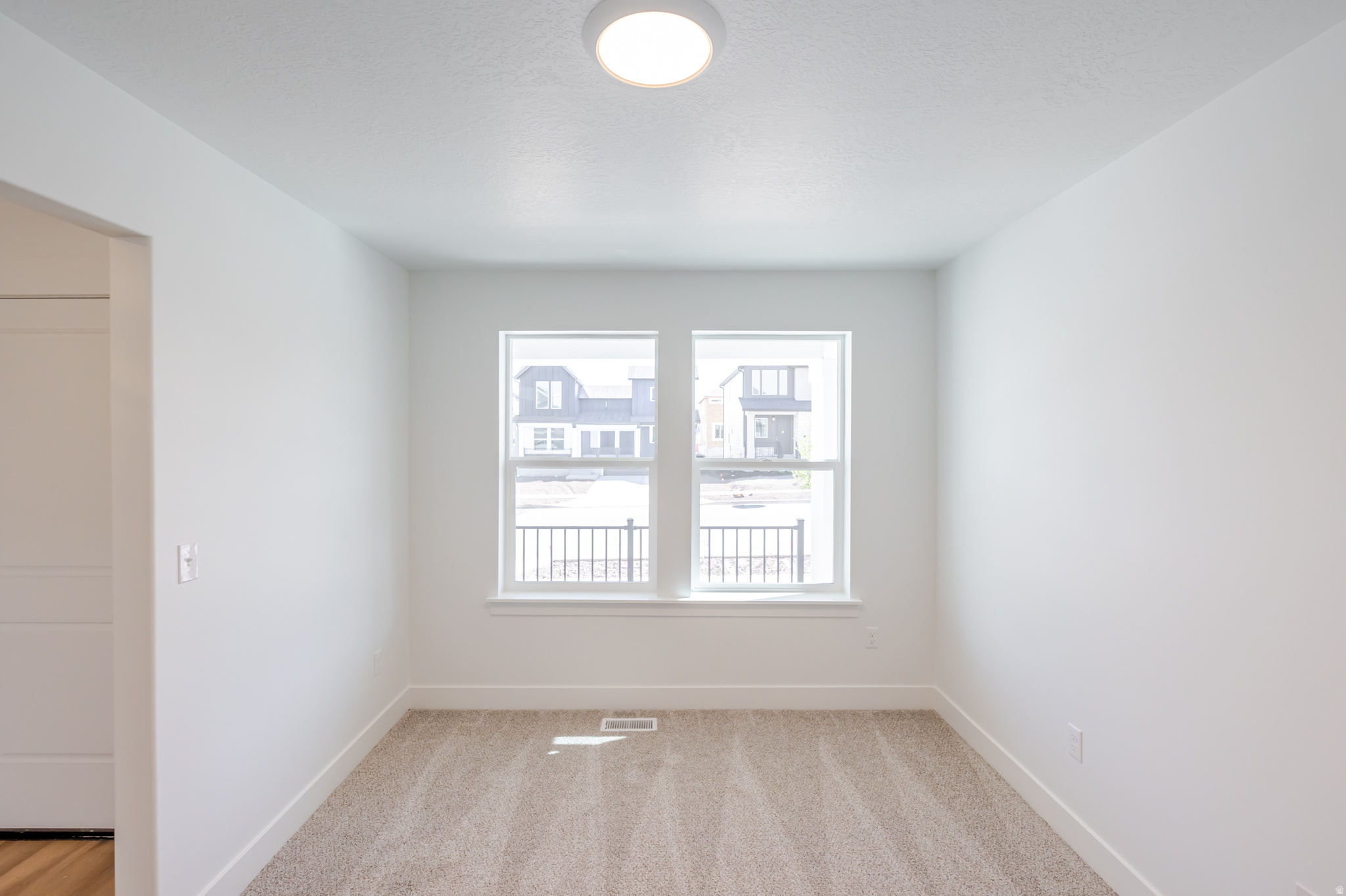 RIVER POINT - Residential