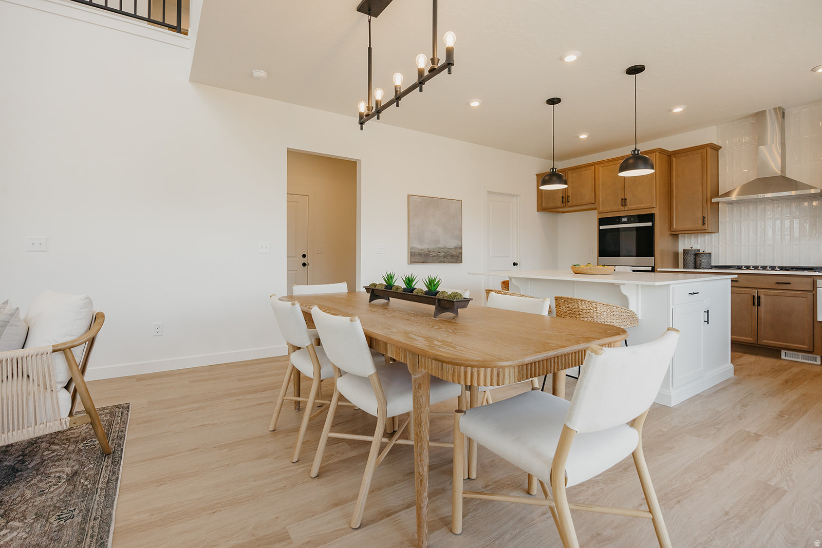 RIVERSIDE ESTATES - Residential
