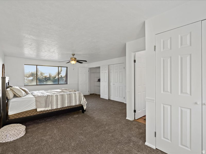 ROLLING HILLS - Residential