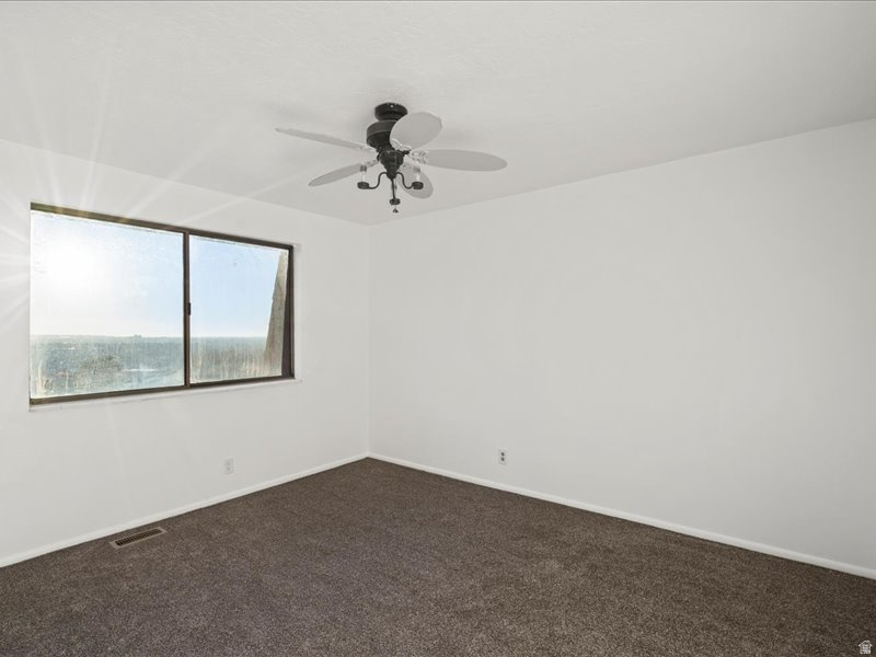 ROLLING HILLS - Residential