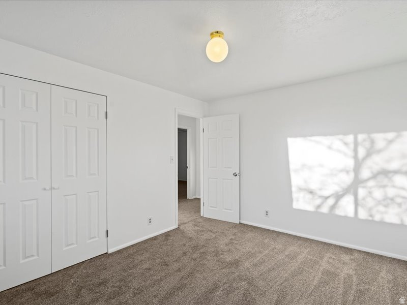 ROLLING HILLS - Residential