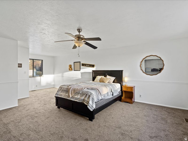 ROLLING HILLS - Residential