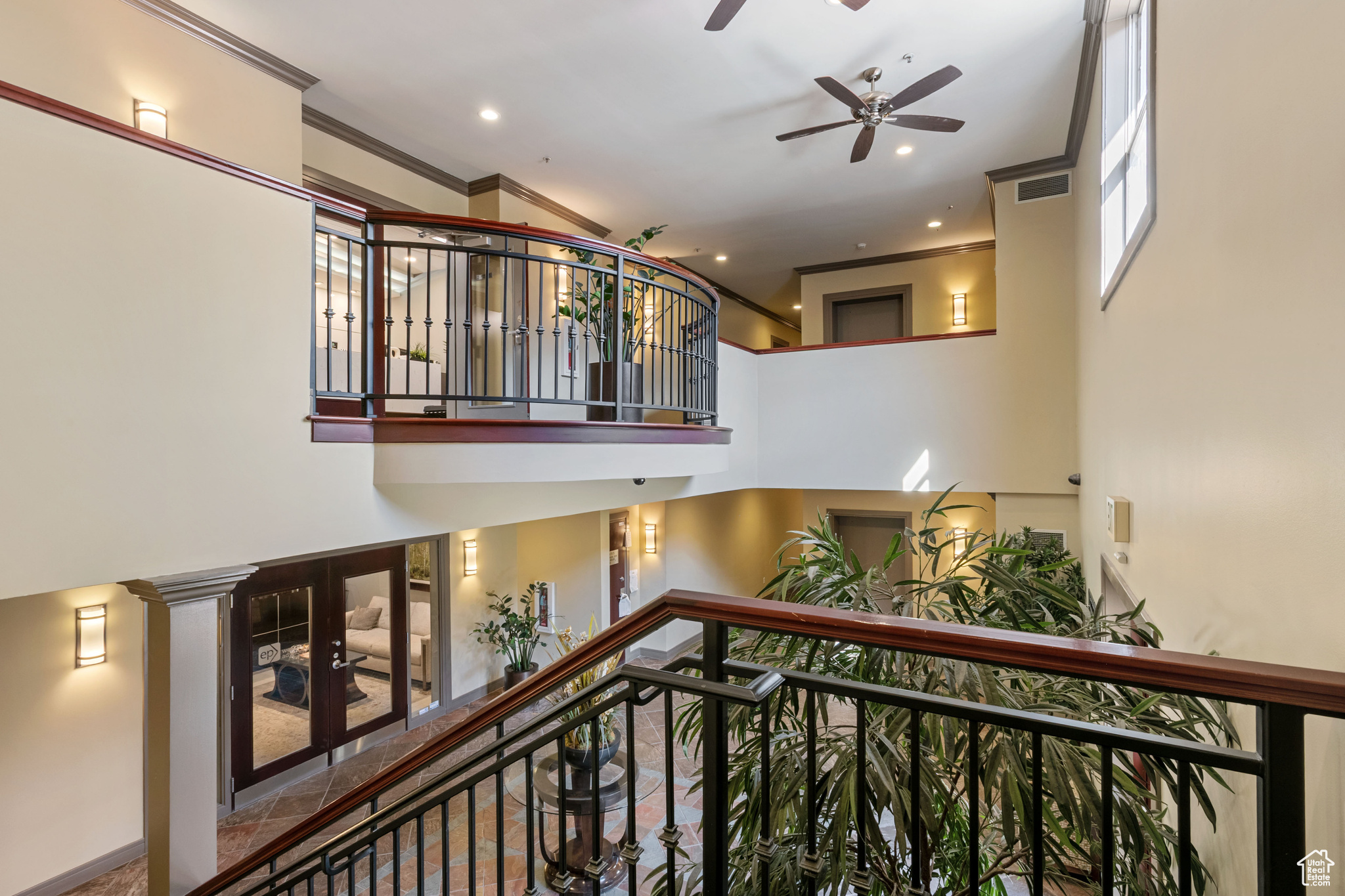 COTTONWOOD R - Commercial Sale