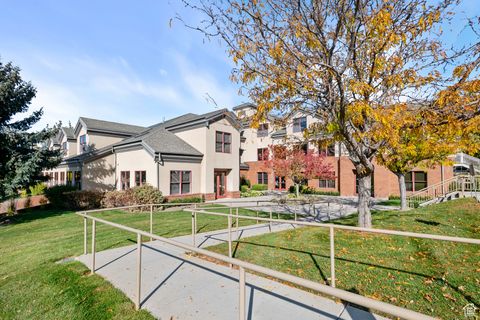 Photo of 3115 E LION LN #220, Holladay, UT 84121 (MLS # 2119337) Photo of 3115 E LION LN #220, Holladay, UT 84121 (MLS # 2119337)