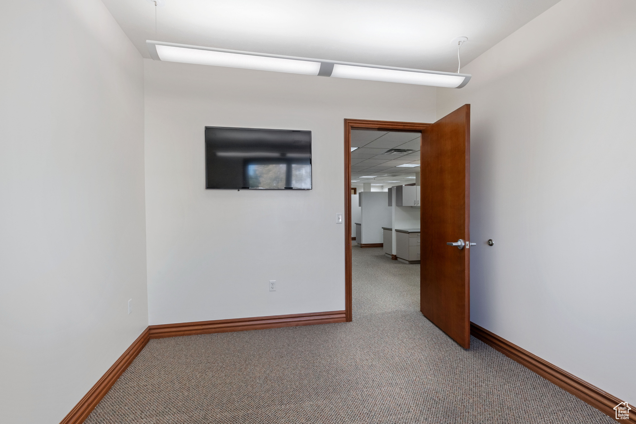 COTTONWOOD R - Commercial Sale