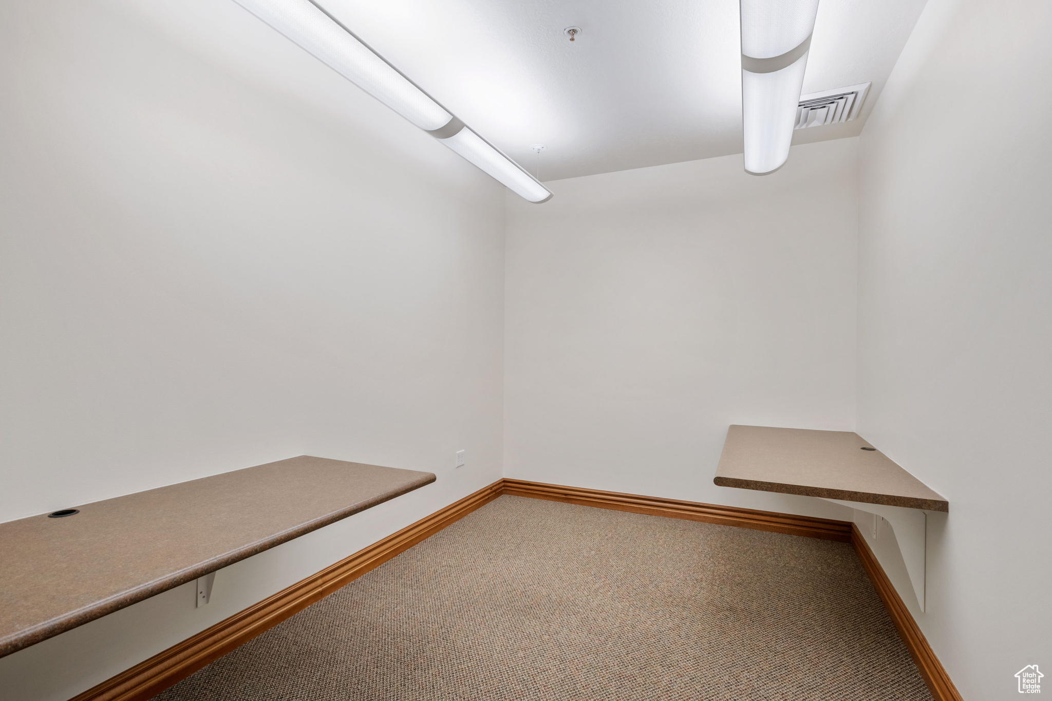 COTTONWOOD R - Commercial Sale