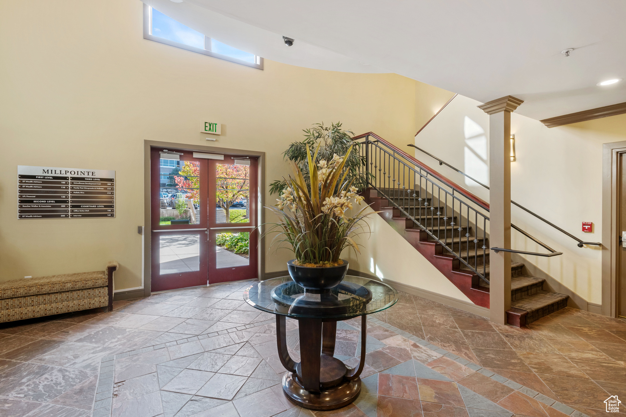 COTTONWOOD R - Commercial Sale