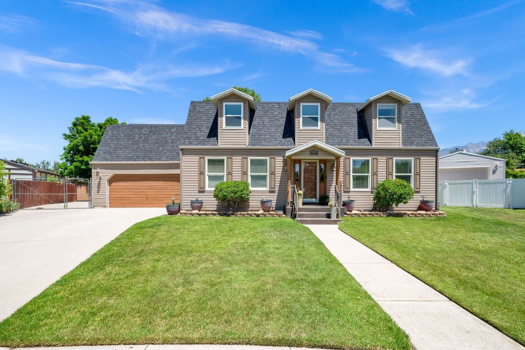 Photo of 9709 S CAMBERLEY CIR, Sandy, UT 84092 (MLS # 2162830)