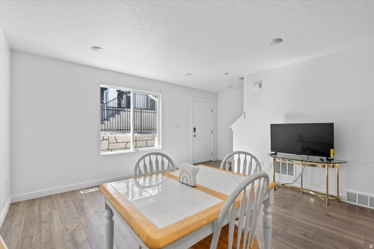 LITTLE VALLEY GATEWA - Residential