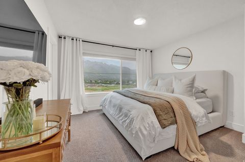 Tiny photo for 3078 N BEND LN E, Layton, UT 84040 (MLS # 2120895)