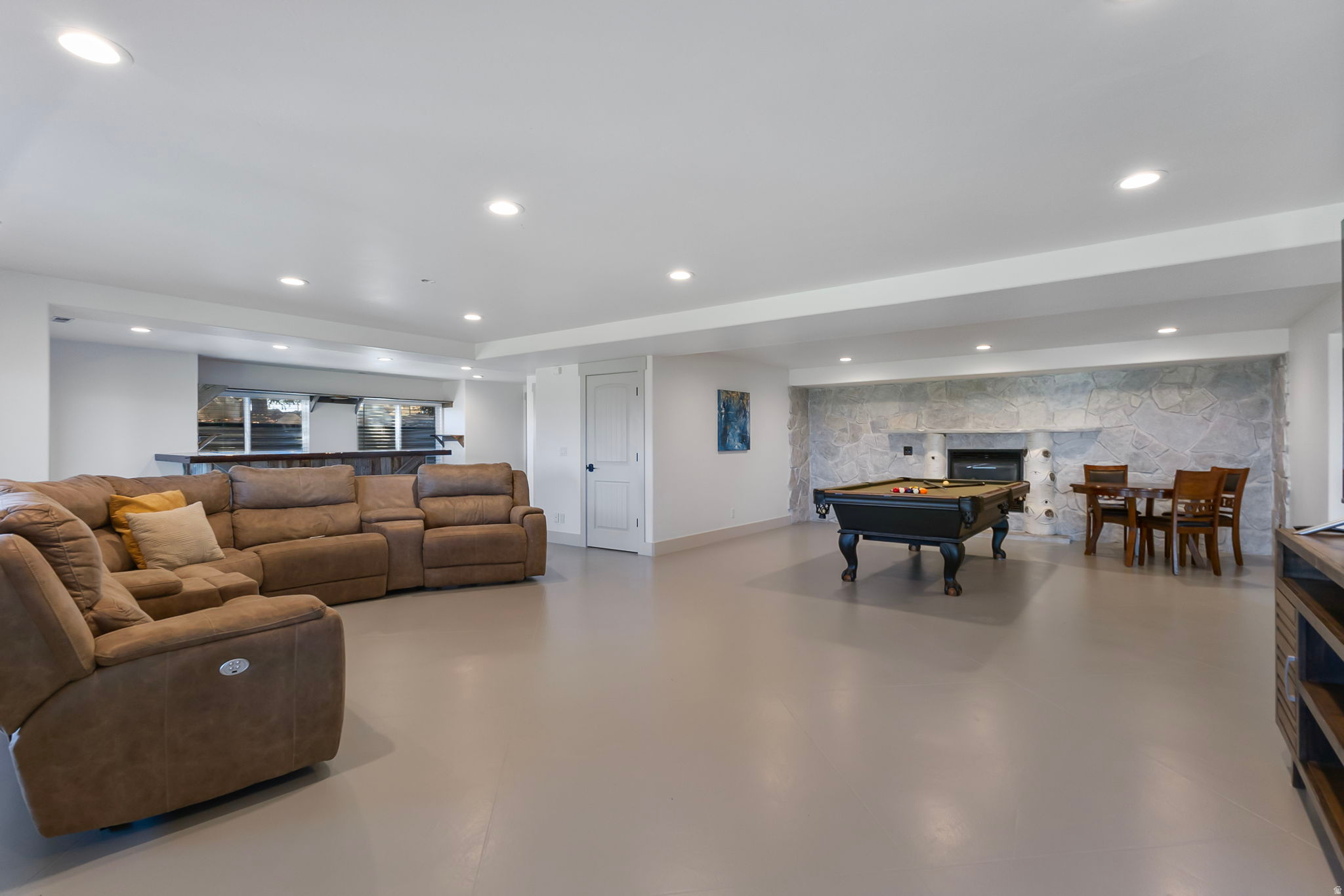 BROAD LAND PROPERTIES WEST MOUNTAIN RANCHES - Residential