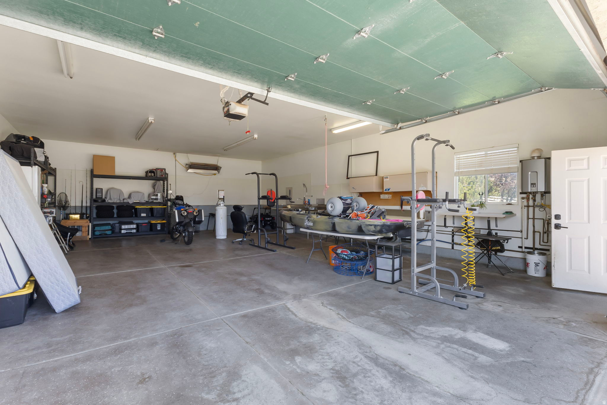 BROAD LAND PROPERTIES WEST MOUNTAIN RANCHES - Residential