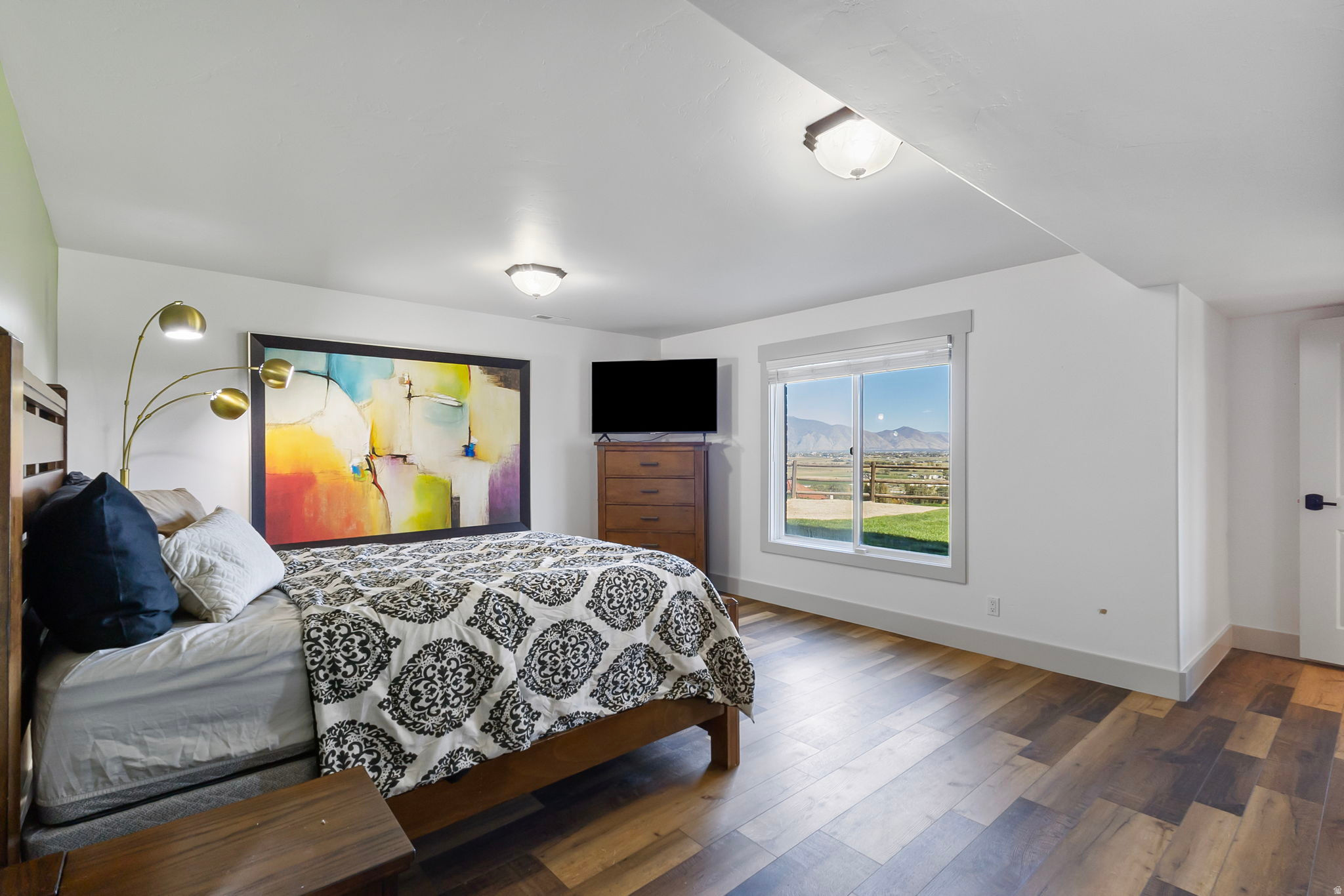 BROAD LAND PROPERTIES WEST MOUNTAIN RANCHES - Residential