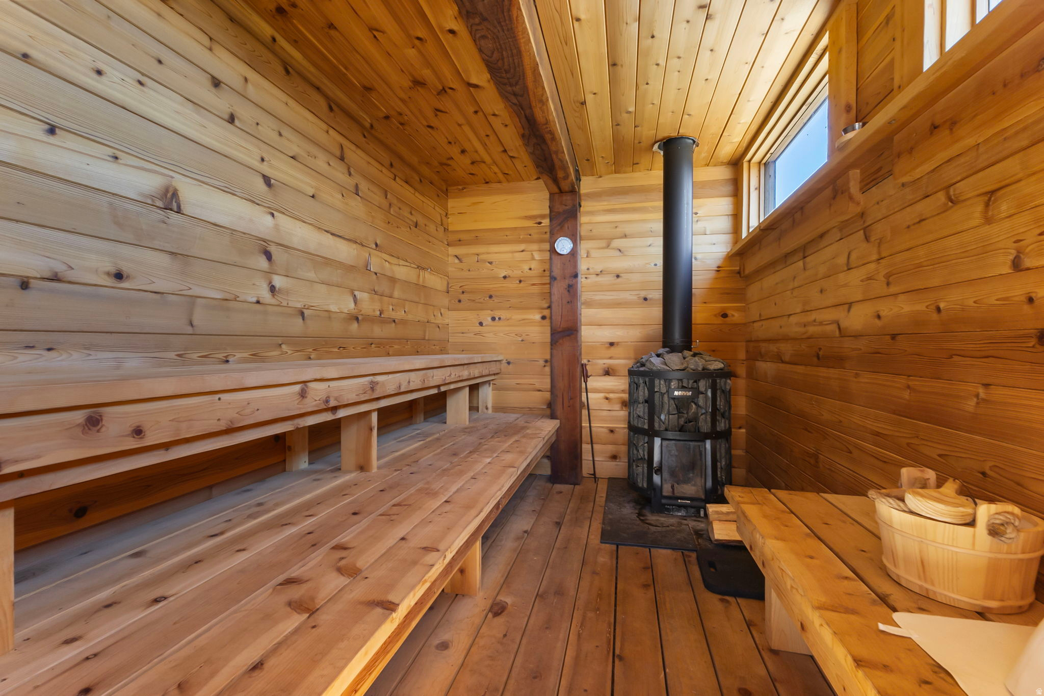 BROAD LAND PROPERTIES WEST MOUNTAIN RANCHES - Residential