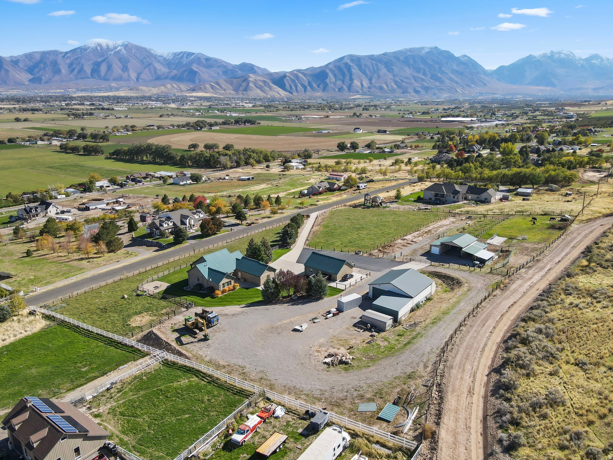 BROAD LAND PROPERTIES WEST MOUNTAIN RANCHES - Residential