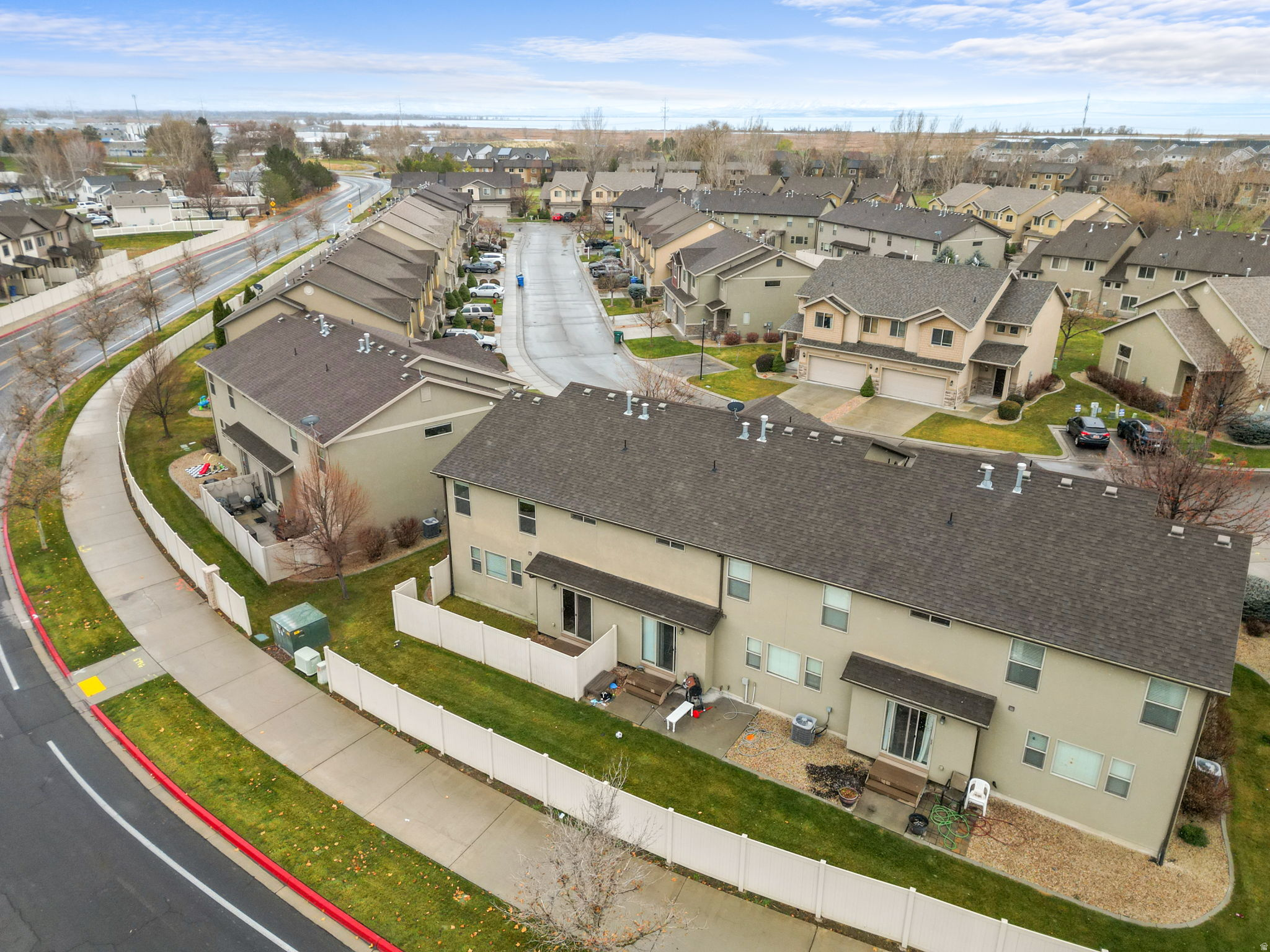 WHISPERING SPRINGS - Residential