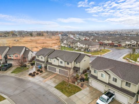 Tiny photo for 825 S PHEASANT RUN Dr, Orem, UT 84058 (MLS # 2126290)