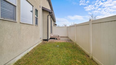 Tiny photo for 825 S PHEASANT RUN Dr, Orem, UT 84058 (MLS # 2126290)