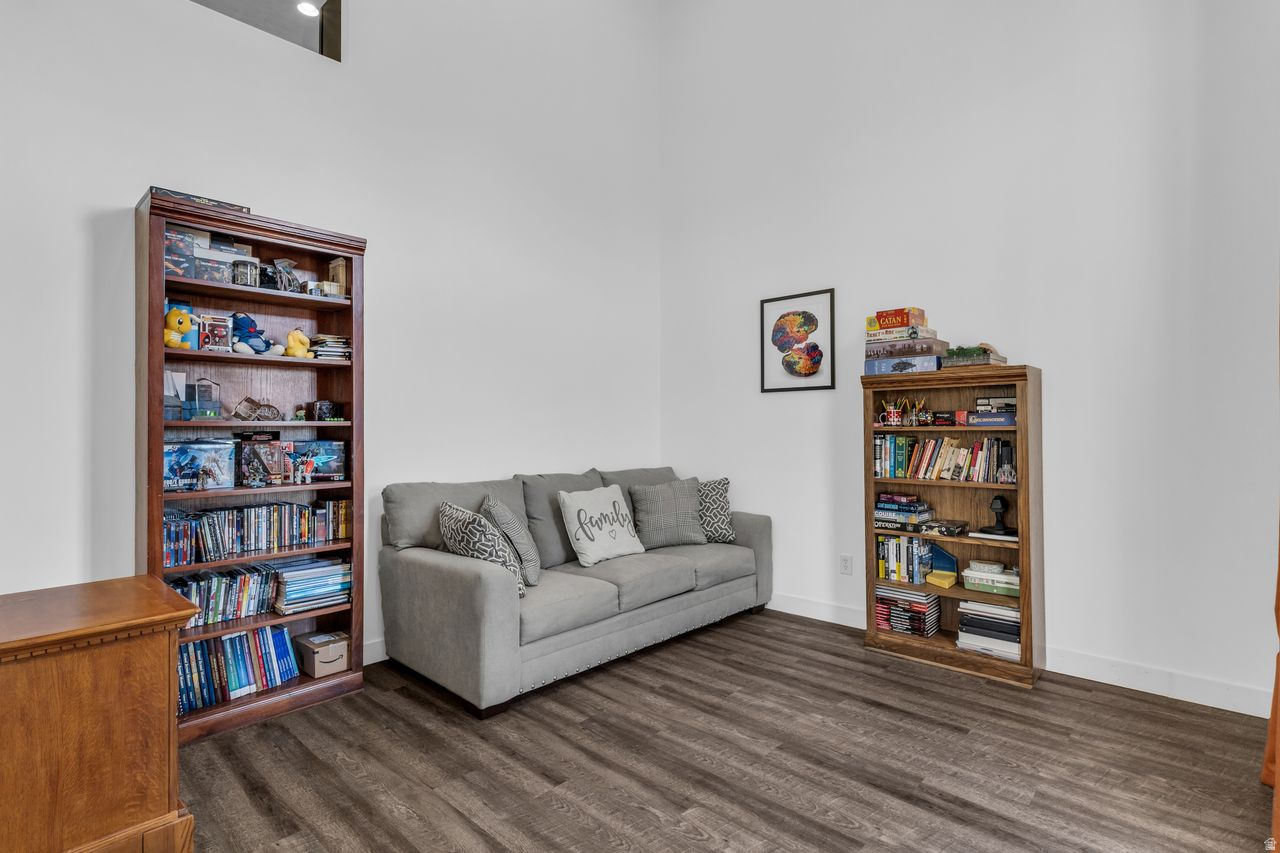 SPRING CREEK RANCH - Residential