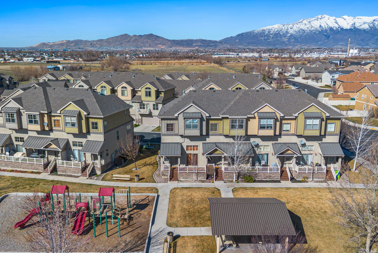 SPRING CREEK RANCH - Residential