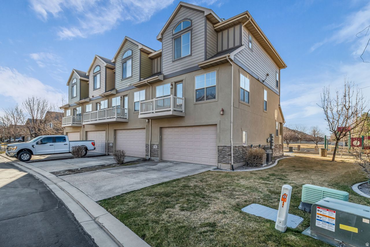 SPRING CREEK RANCH - Residential