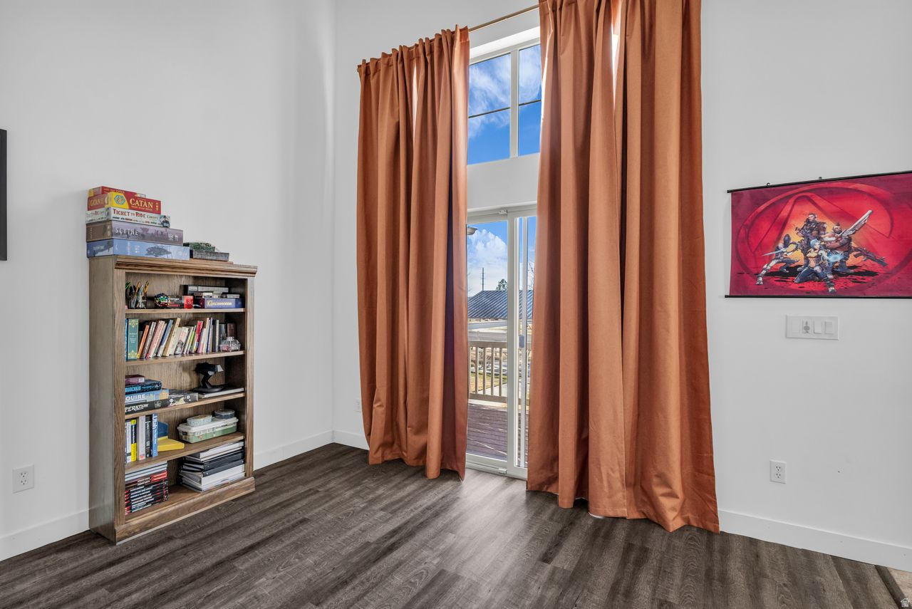 SPRING CREEK RANCH - Residential