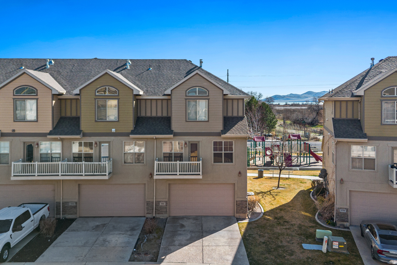 SPRING CREEK RANCH - Residential