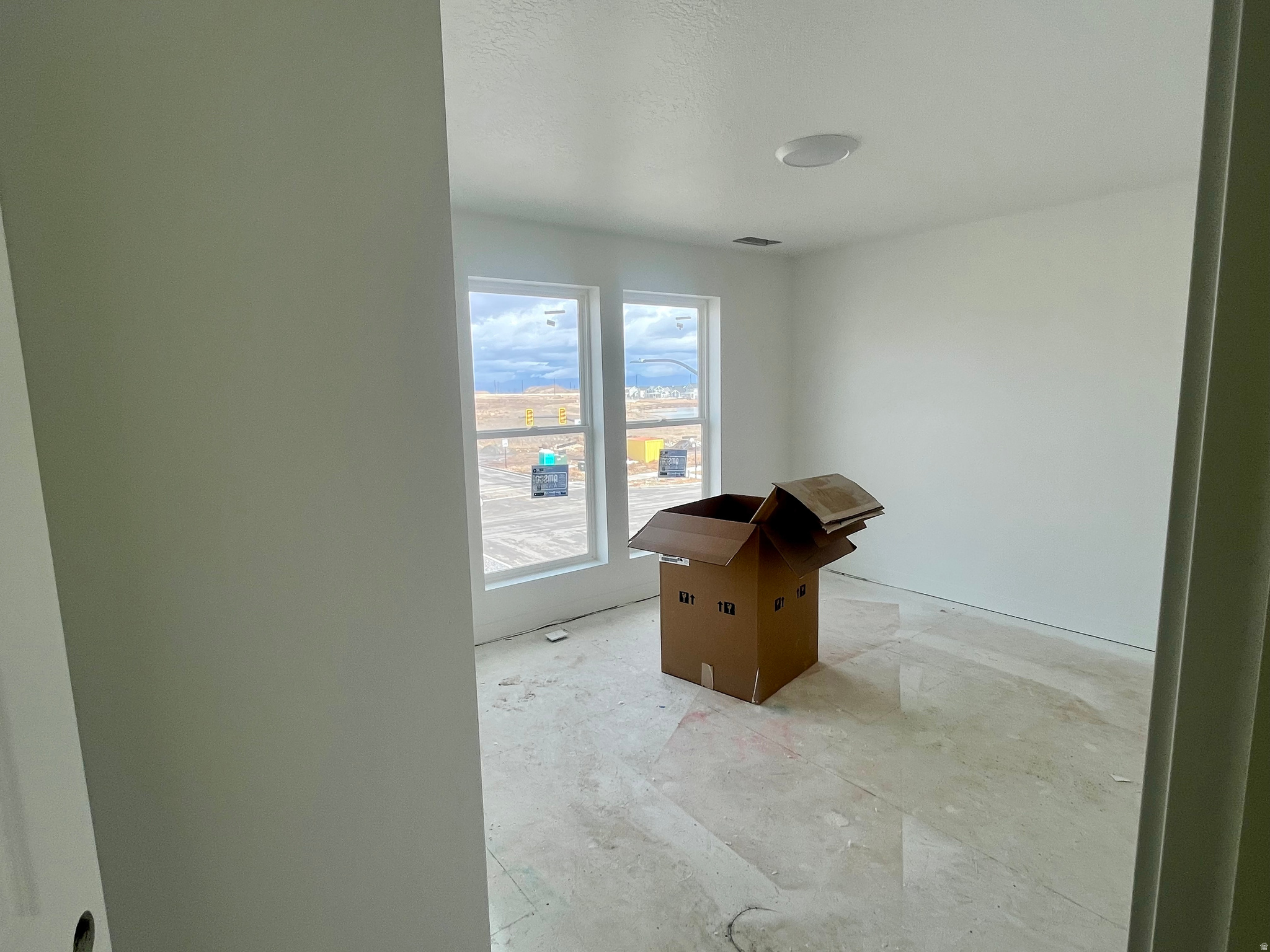 DAYBREAK - Residential