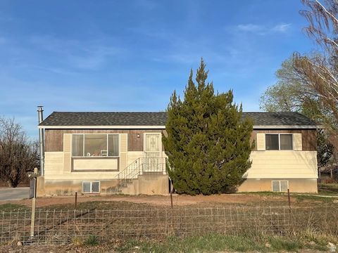 Homes For Sale - 385 N 5750<br/> Uintah County, Fort Duchesne, UT 84026