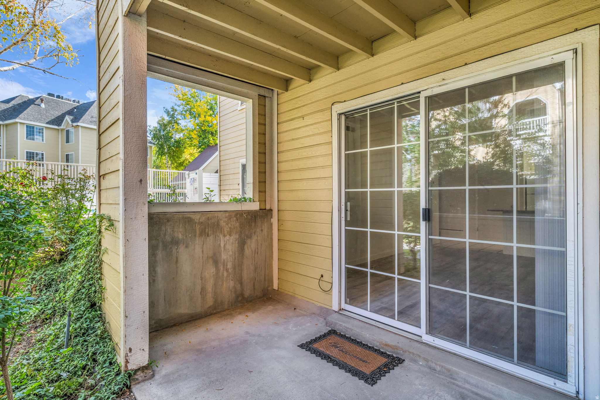 WATERSIDE CONDOMINIU - Residential