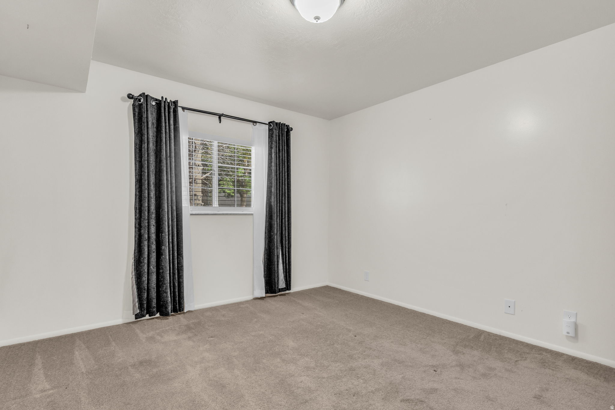 WATERSIDE CONDOMINIU - Residential