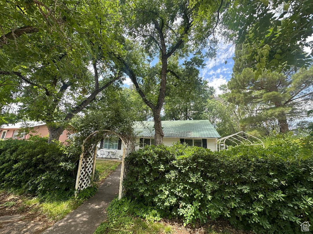 TOQUERVILLE TOWN PLAT A BLK 11 - Residential