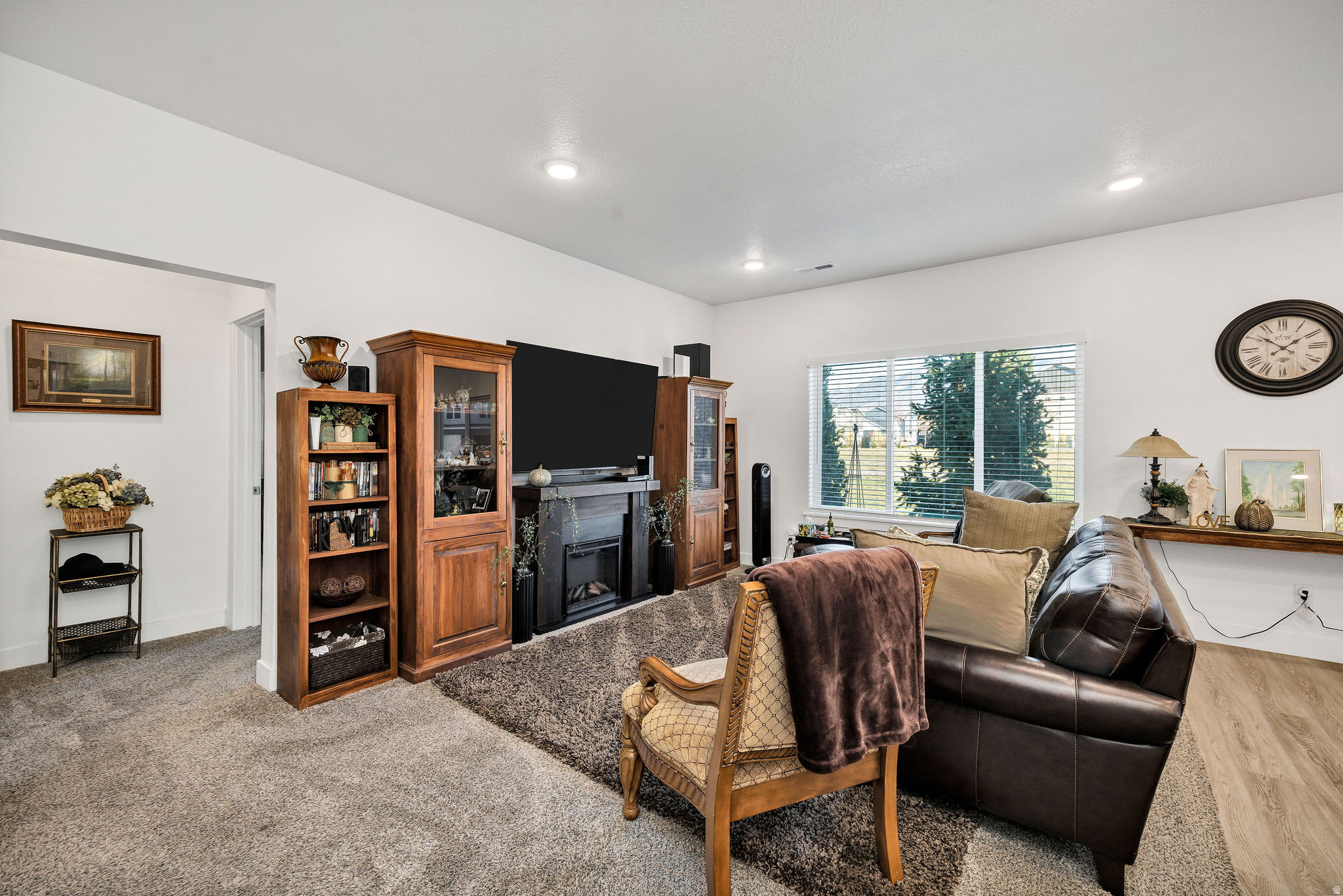 WOODMORE POINTE PHAS - Residential